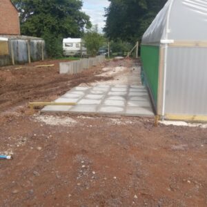 Paving-side-of-polytunnel1