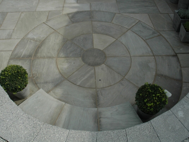 circle-patio